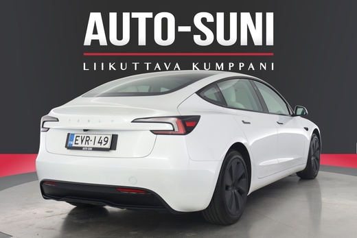 Tesla Model 3 vaihtoauto