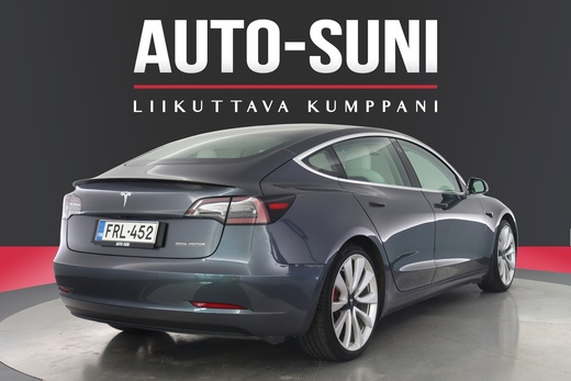 Tesla Model 3 vaihtoauto