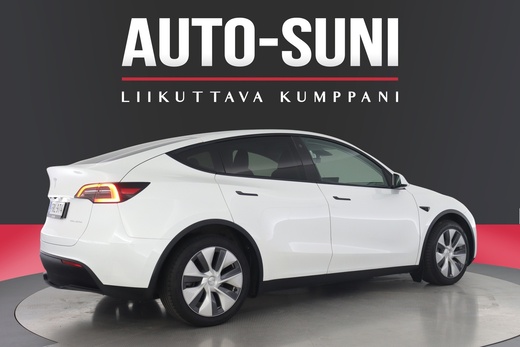 Tesla Model Y vaihtoauto