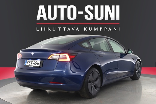 Tesla Model 3 vaihtoauto