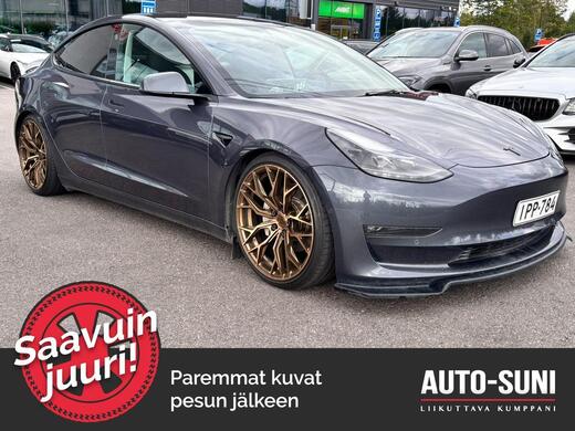 Tesla Model 3 vaihtoauto