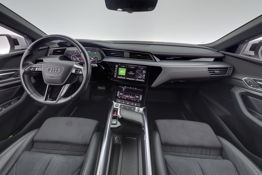 Audi Q8 e-tron vaihtoauto