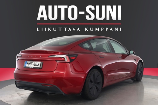 Tesla Model 3 vaihtoauto