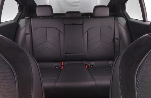 BMW i5 M60 vaihtoauto