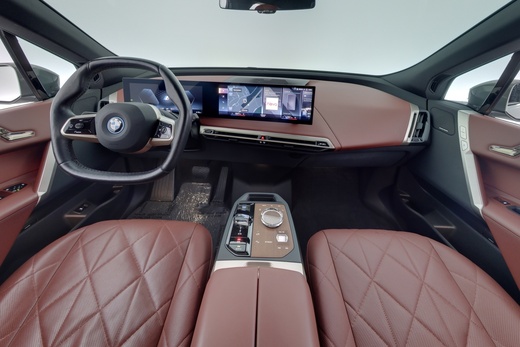 BMW iX vaihtoauto