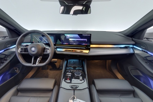 BMW i5 vaihtoauto