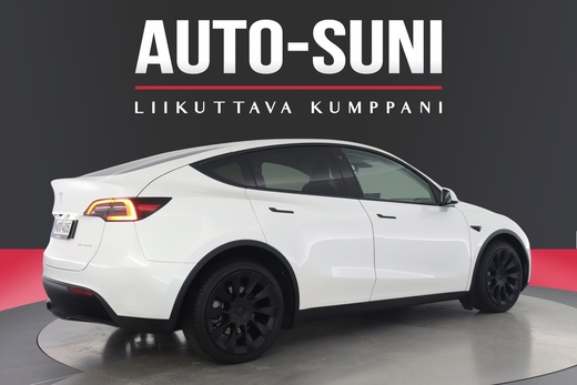 Tesla Model Y vaihtoauto