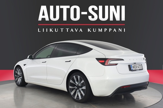 Tesla Model 3 vaihtoauto