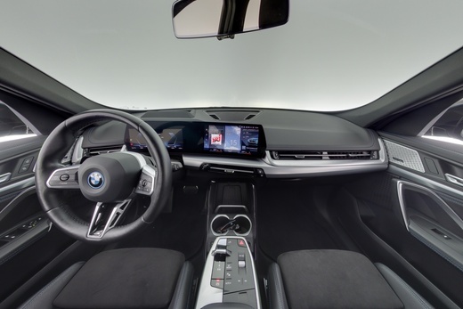 BMW iX1 vaihtoauto