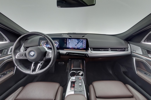 BMW iX1 vaihtoauto