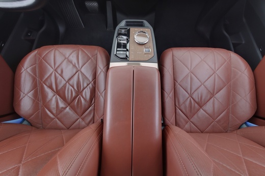 BMW iX vaihtoauto