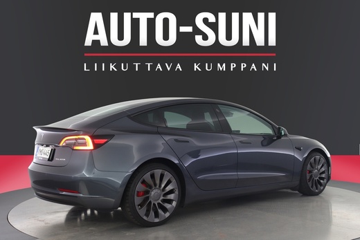 Tesla Model 3 vaihtoauto