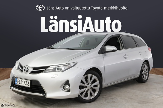 Toyota Auris vaihtoauto