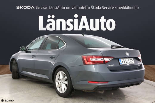Skoda Superb vaihtoauto