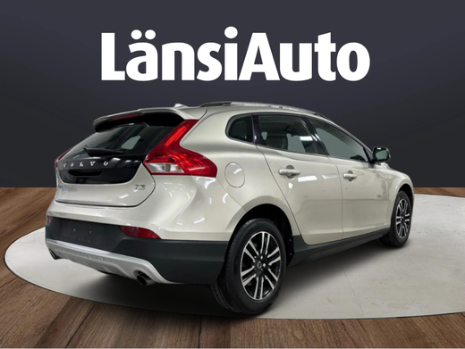 Volvo V40 Cross Country vaihtoauto
