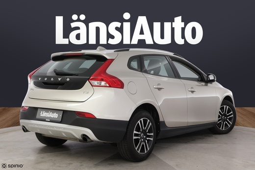 Volvo V40 Cross Country vaihtoauto