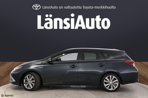 Toyota Auris vaihtoauto