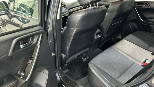 Subaru Forester vaihtoauto