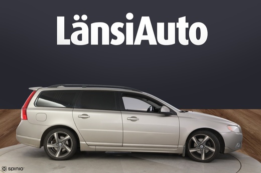 Volvo V70 vaihtoauto