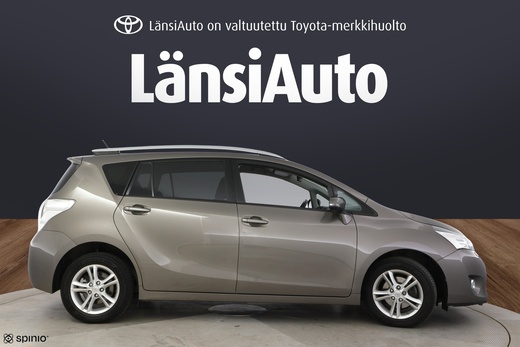 Toyota Verso vaihtoauto