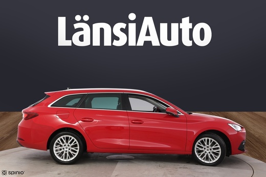 SEAT Leon Sportstourer vaihtoauto