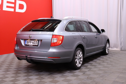Skoda Superb vaihtoauto