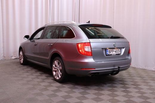 Skoda Superb vaihtoauto