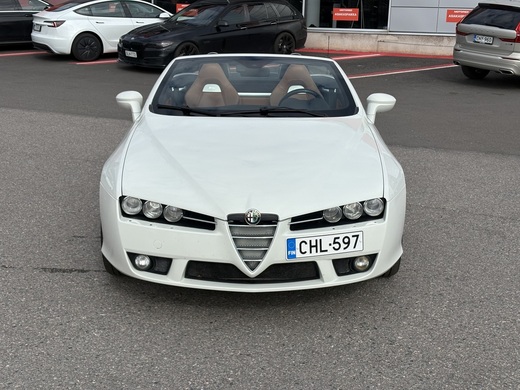 Alfa Romeo Spider vaihtoauto