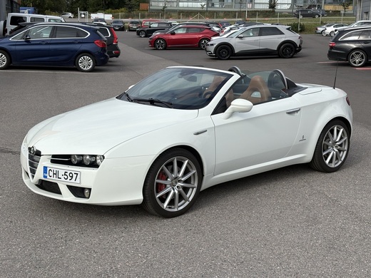 Alfa Romeo Spider vaihtoauto
