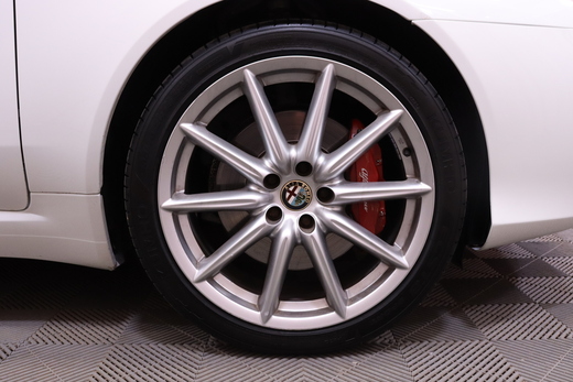 Alfa Romeo Spider vaihtoauto