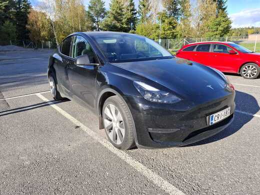 Tesla Model Y vaihtoauto