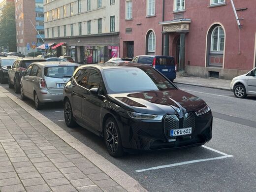 BMW iX vaihtoauto