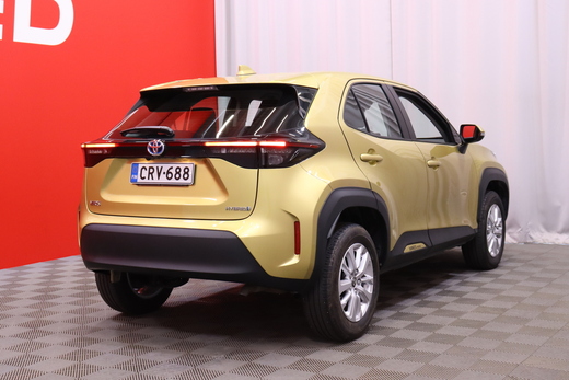 Toyota Yaris Cross vaihtoauto