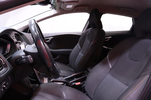 Volvo V40 Cross Country vaihtoauto