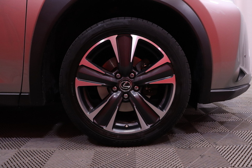 Lexus UX vaihtoauto