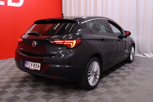 Opel Astra vaihtoauto