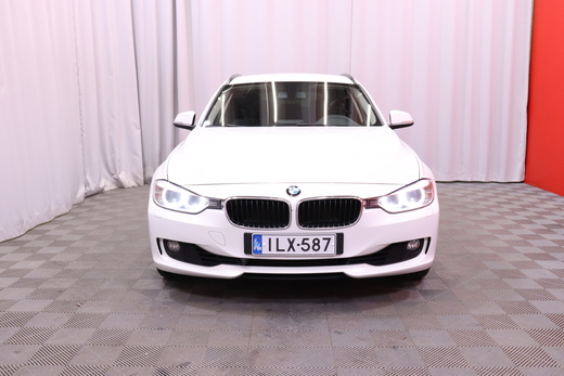 BMW 320 vaihtoauto