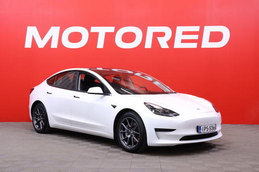 Tesla Model 3 vaihtoauto