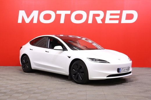 Tesla Model 3 vaihtoauto