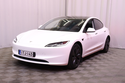 Tesla Model 3 vaihtoauto