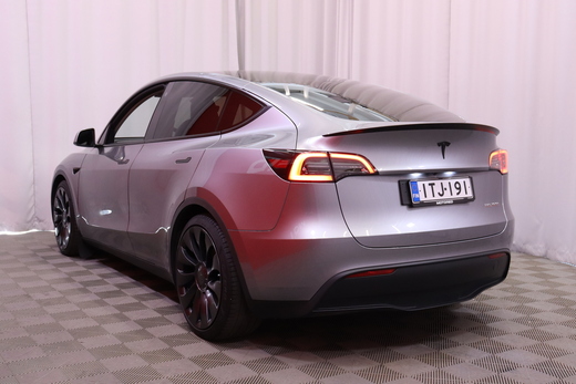 Tesla Model Y vaihtoauto