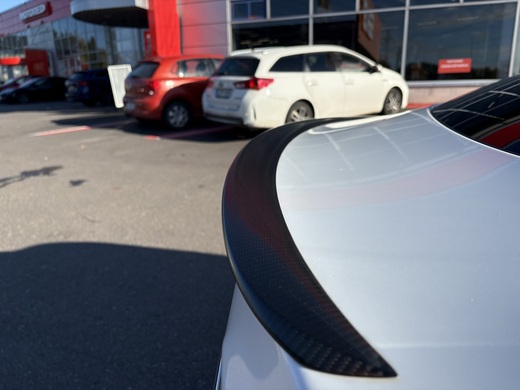 Tesla Model S vaihtoauto