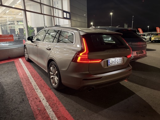 Volvo V60 vaihtoauto