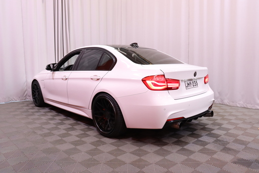 BMW 330 vaihtoauto