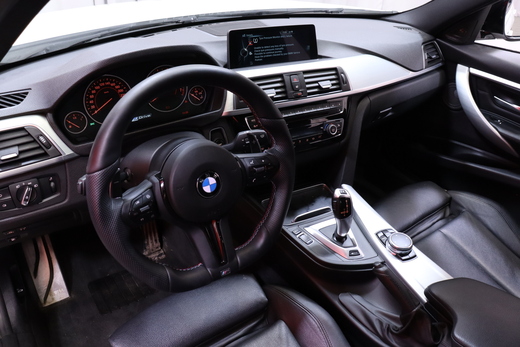 BMW 330 vaihtoauto