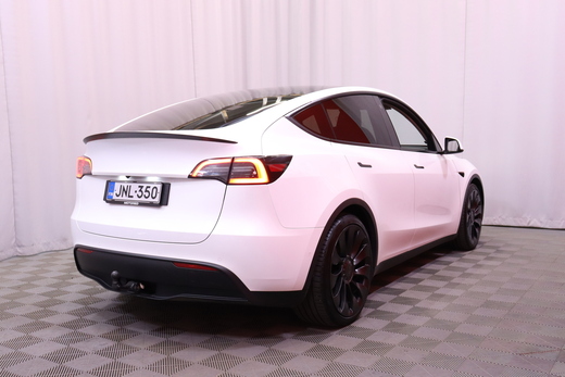 Tesla Model Y vaihtoauto