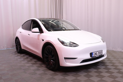 Tesla Model Y vaihtoauto