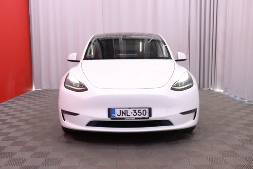 Tesla Model Y vaihtoauto