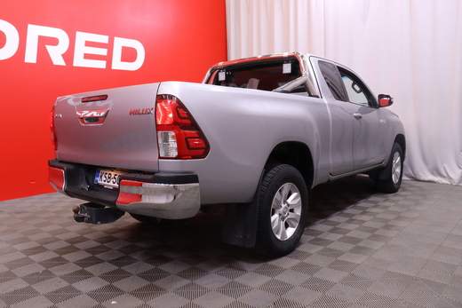 Toyota Hilux vaihtoauto