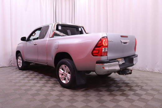 Toyota Hilux vaihtoauto